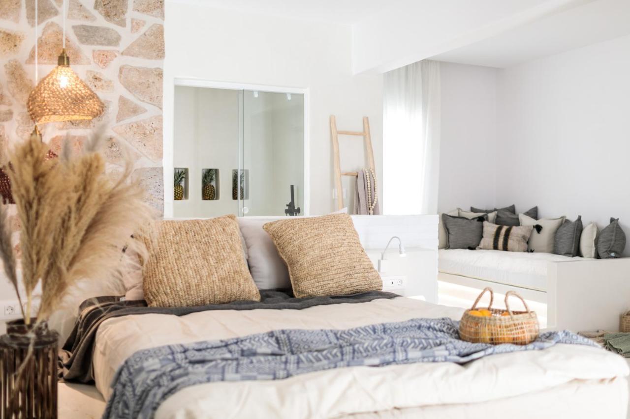 Naxian Aura Suites Naxos City Exteriör bild