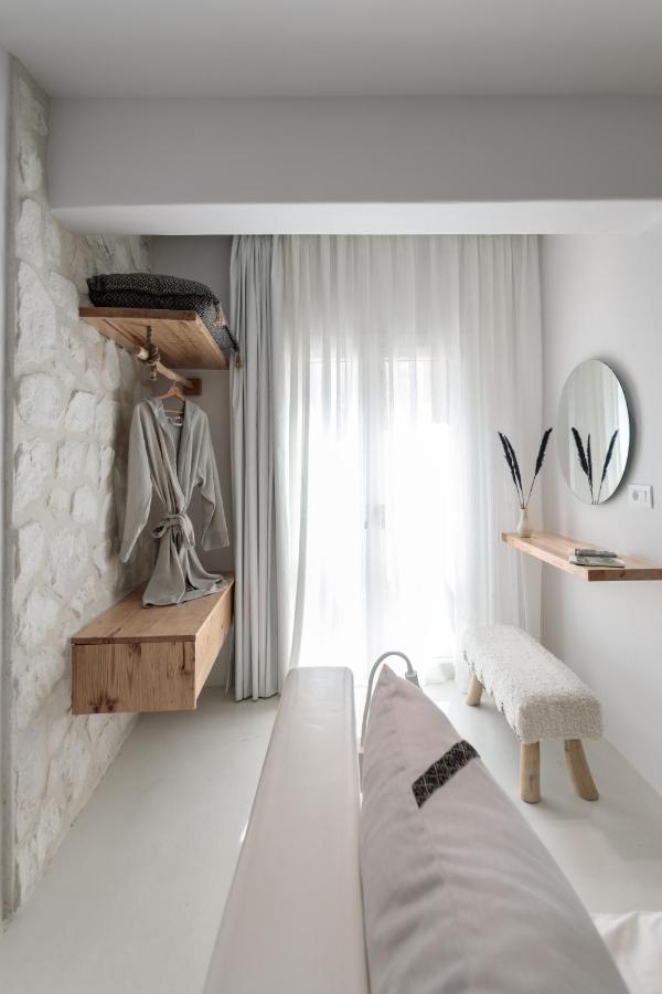 Naxian Aura Suites Naxos City Exteriör bild