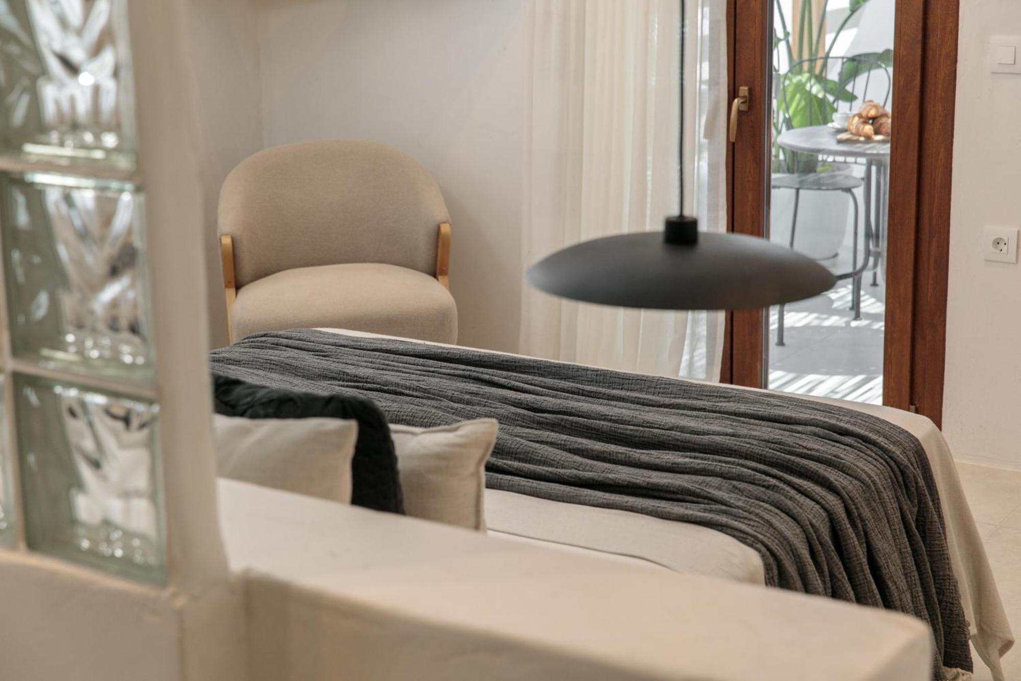 Naxian Aura Suites Naxos City Exteriör bild